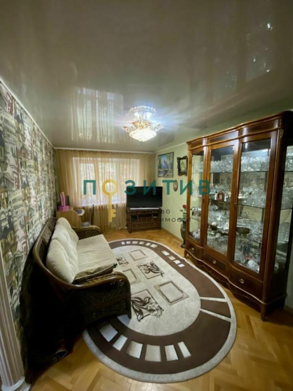 4-комн. квартира, 90 м², 1/3 этаж