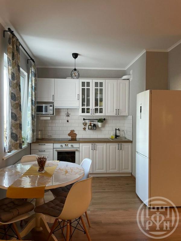 2-комн. квартира, 60.9 м², 9/16 этаж