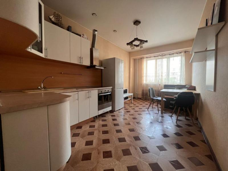 2-комн. квартира, 67.9 м², 3/12 этаж