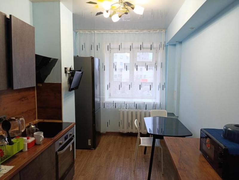 3-комн. квартира, 80 м², 2/5 этаж