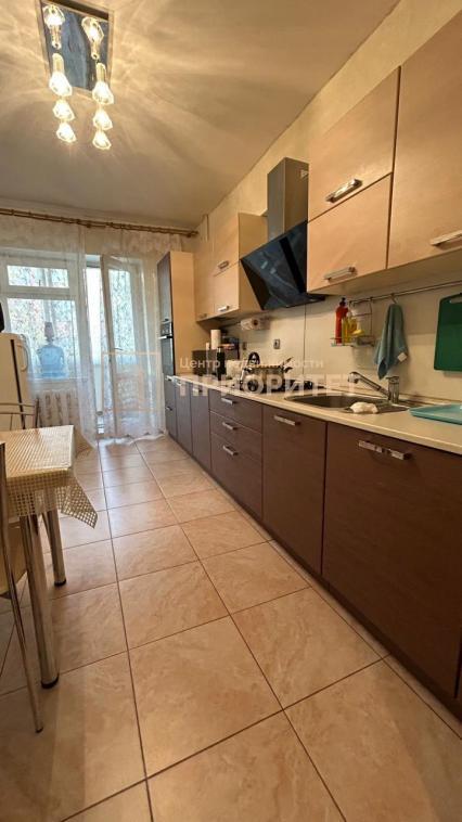 3-комн. квартира, 80 м², 1/4 этаж