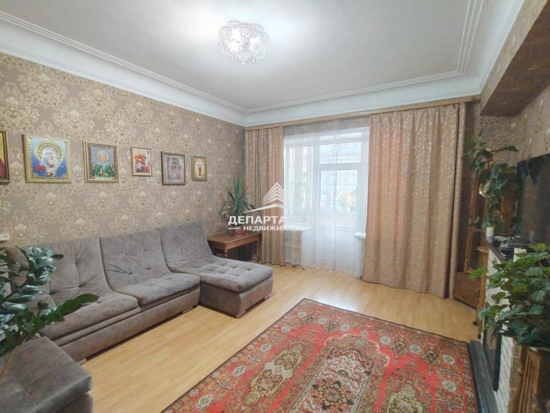 4-комн. квартира, 90.7 м², 2/4 этаж