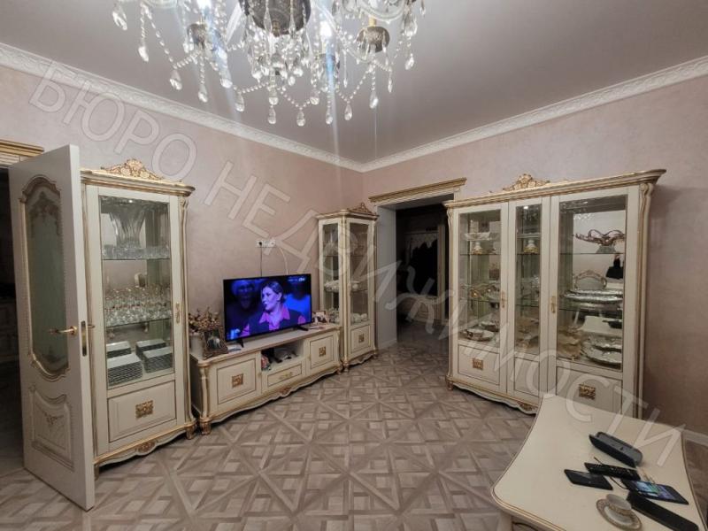 4-комн. квартира, 111 м², 2/2 этаж