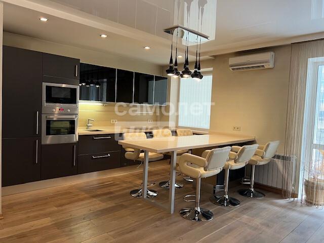 4-комнатная Квартира, 118.3 м2