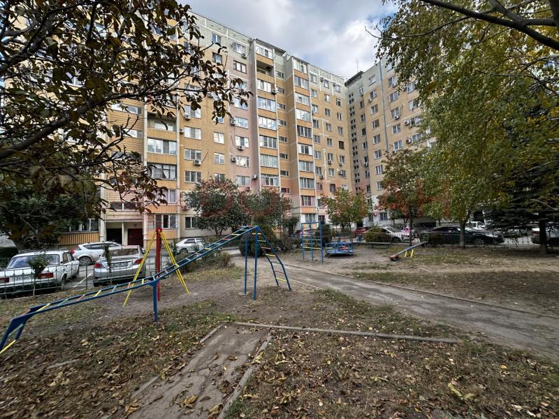 2-комн. квартира, 56 м², 10/10 этаж