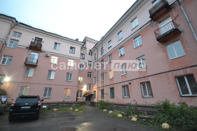 2-комн. квартира, 61.7 м², 4/5 этаж