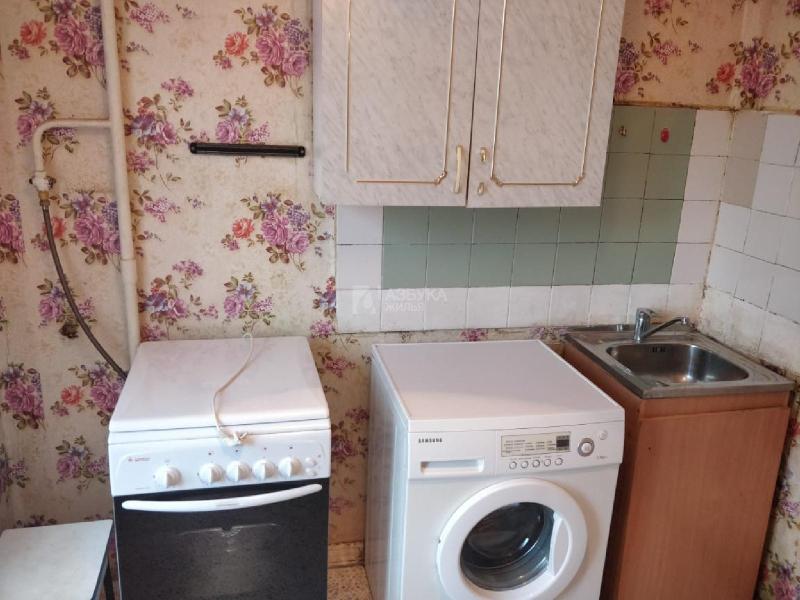 Купить Однушку Рядом С Метро Недорого