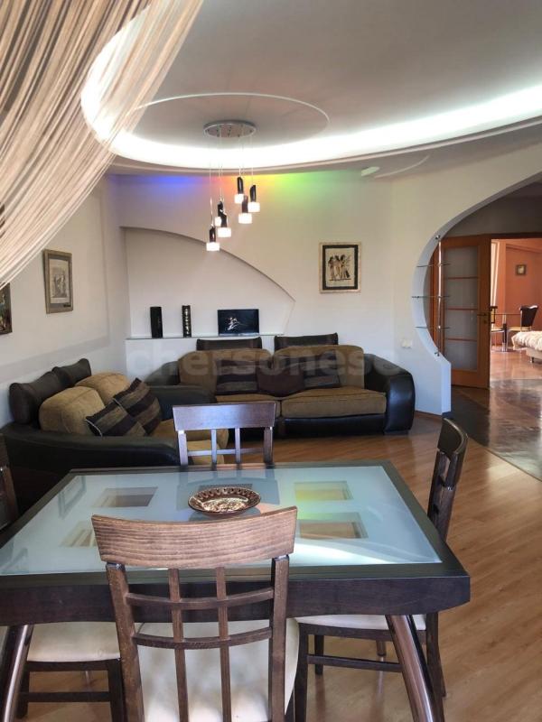 3-комнатная Квартира, 100 м2