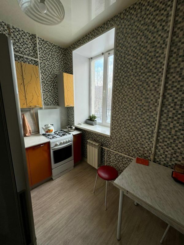 2-комн. квартира, 47 м², 2/3 этаж