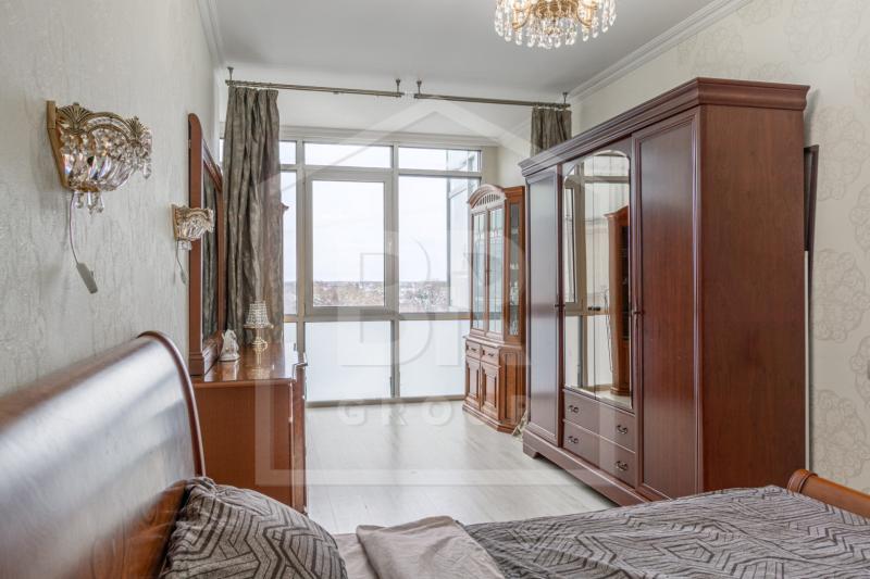2-комн. квартира, 59.5 м², 8/8 этаж