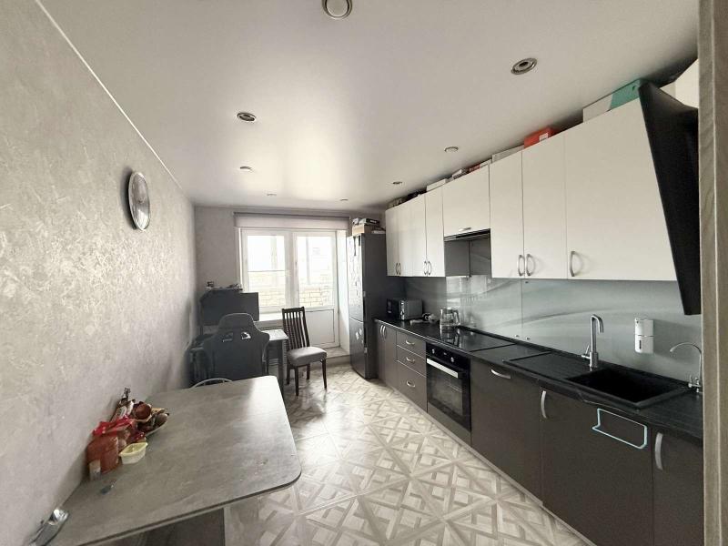 2-комн. квартира, 56 м², 9/9 этаж