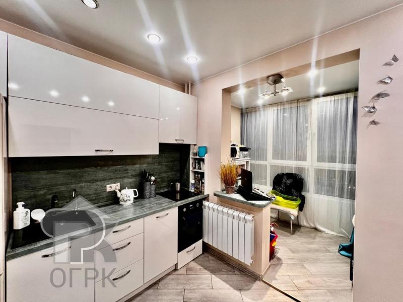 2-комн. квартира, 42 м², 13/17 этаж