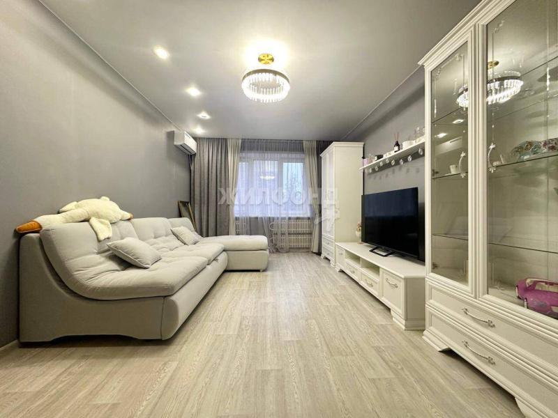 2-комн. квартира, 55 м², 4/10 этаж