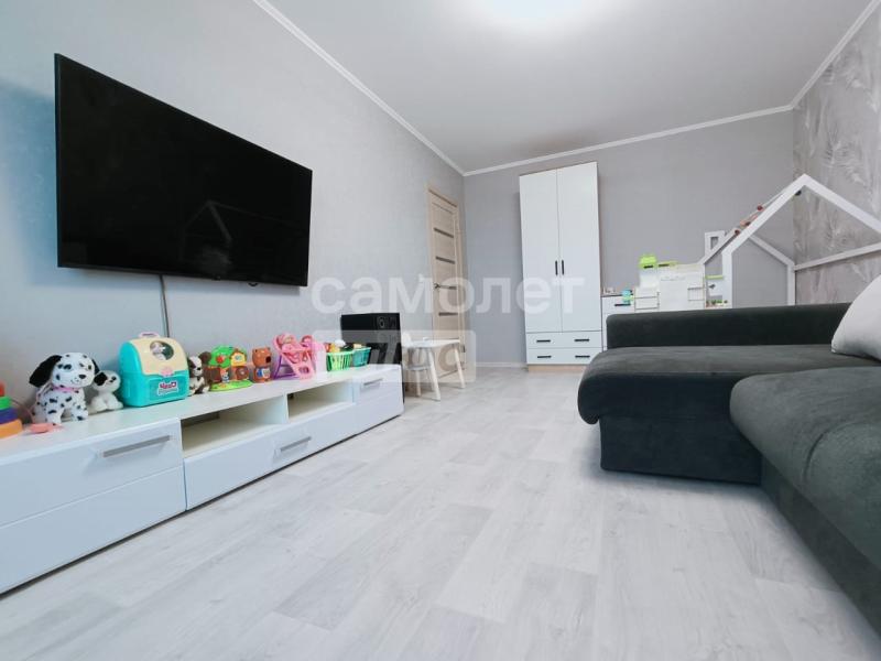 3-комн. квартира, 82 м², 7/9 этаж