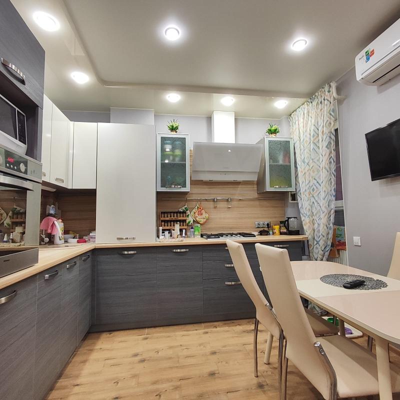 3-комн. квартира, 73 м², 1/5 этаж