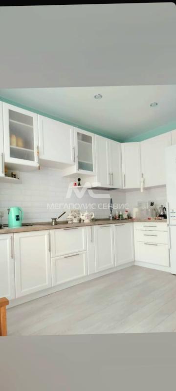 2-комн. квартира, 65 м², 2/2 этаж