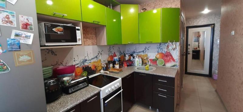3-комн. квартира, 59 м², 10/10 этаж