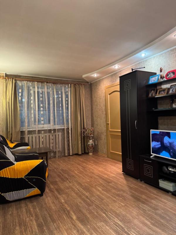 2-комн. квартира, 42 м², 5/5 этаж