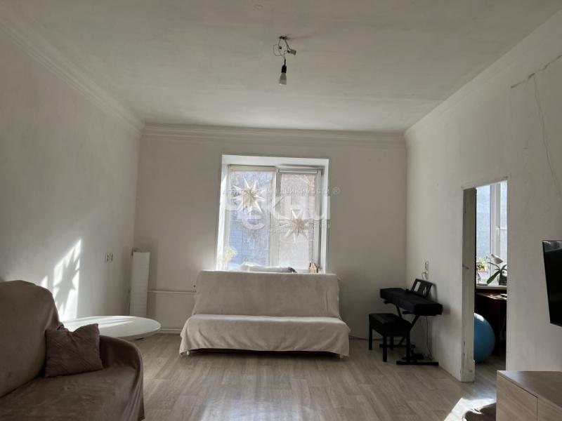 3-комн. квартира, 79.9 м², 2/5 этаж