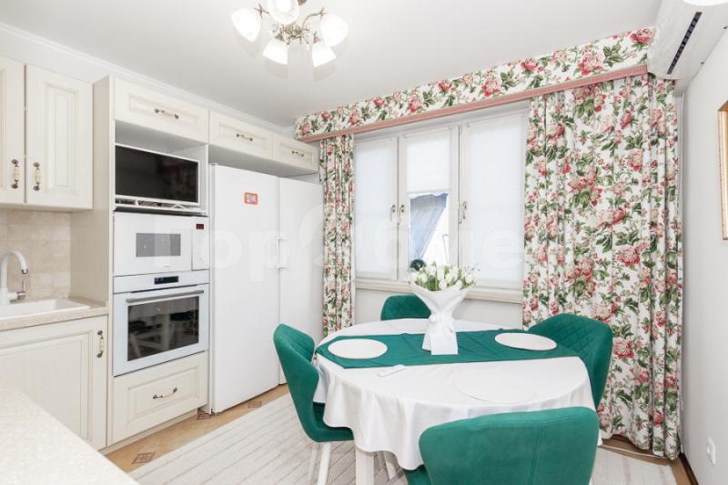 3-комнатная Квартира, 77 м2