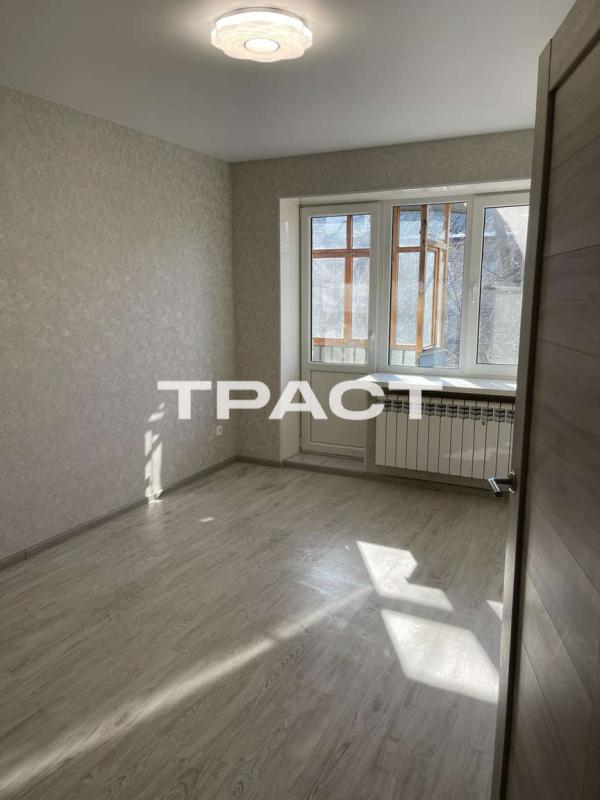 2-комн. квартира, 42 м², 3/5 этаж