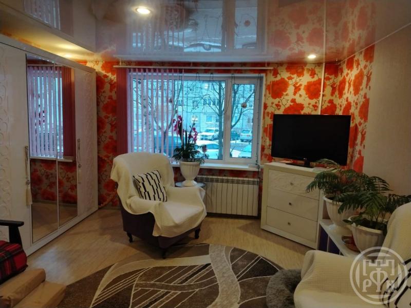 3-комн. квартира, 69.3 м², 1/10 этаж