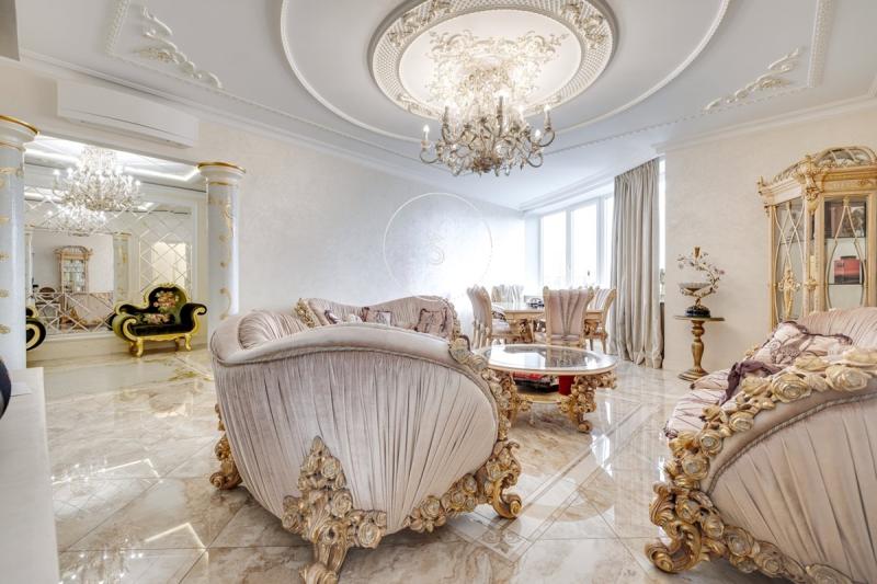 5-комнатная Квартира, 240 м2