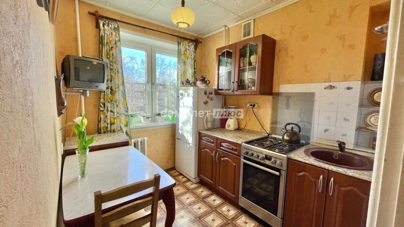 2-комн. квартира, 48 м², 4/9 этаж