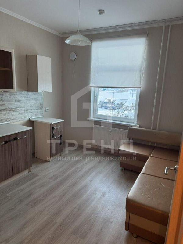 1-комн. квартира, 35 м², 1/4 этаж