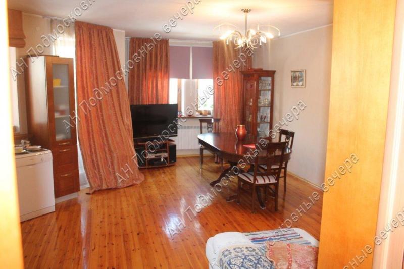 4-комн. квартира, 100 м², 1/3 этаж