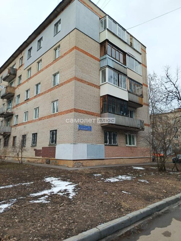 2-комн. квартира, 45 м², 1/5 этаж