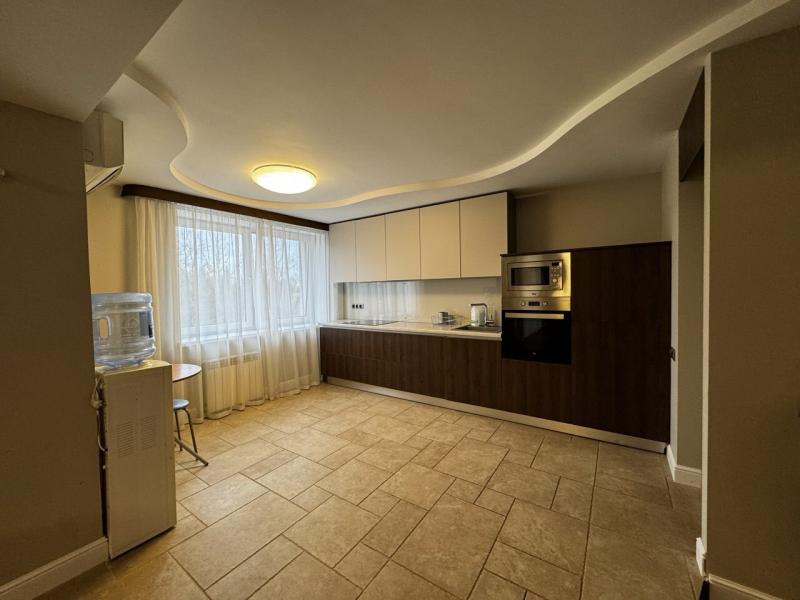 4-комн. квартира, 169 м², 7/15 этаж