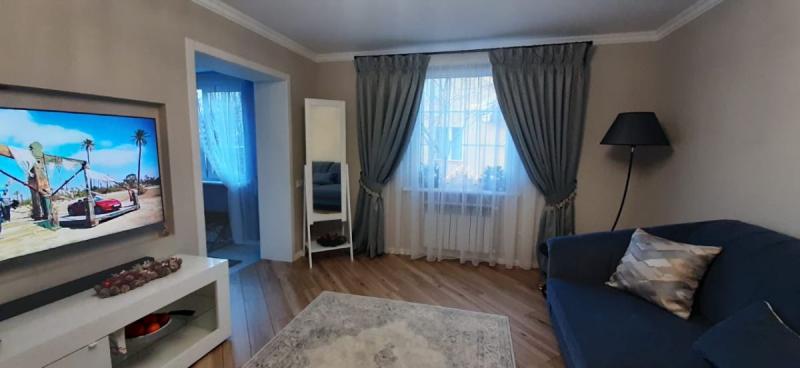 4-комн. квартира, 140 м², 1/2 этаж