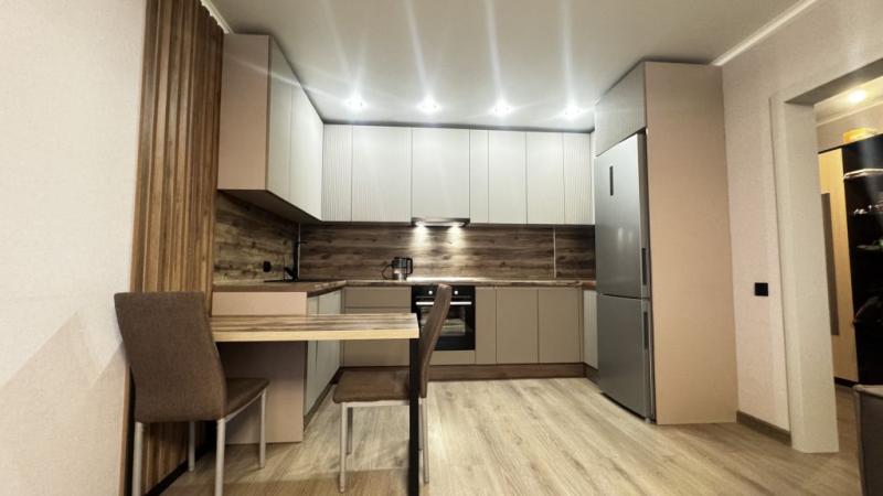 4-комнатная Квартира, 77 м2
