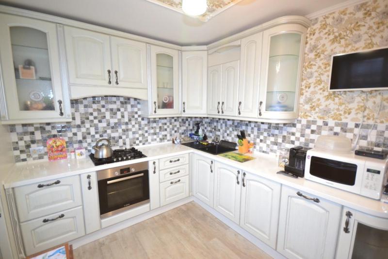 2-комн. квартира, 76.7 м², 7/10 этаж