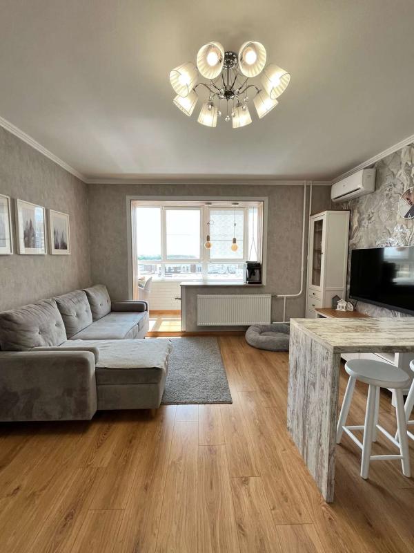 3-комн. квартира, 70 м², 8/12 этаж