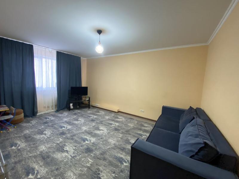 2-комн. квартира, 61.8 м², 1/10 этаж
