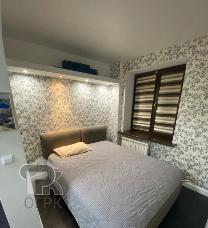 2-комн. квартира, 43 м², 1/9 этаж