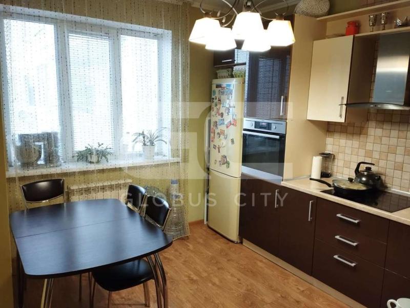 2-комн. квартира, 67.4 м², 3/15 этаж