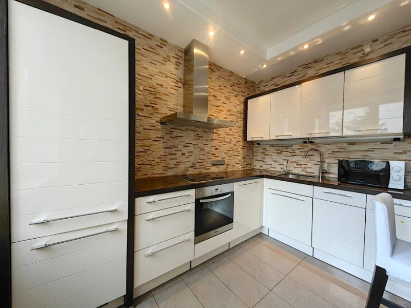 3-комн. квартира, 101 м², 3/10 этаж