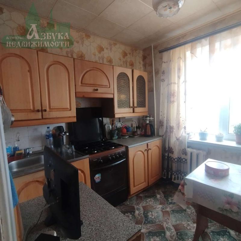 2-комн. квартира, 48 м², 9/9 этаж