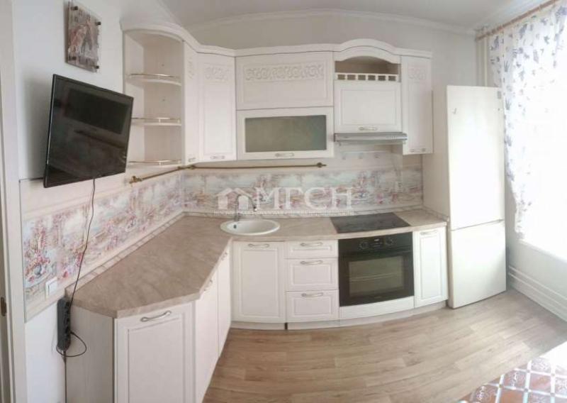 2-комн. квартира, 68.8 м², 3/25 этаж