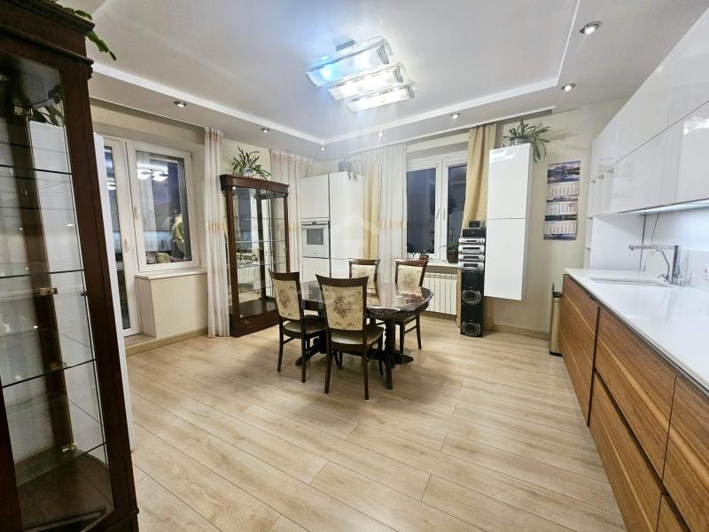 3-комн. квартира, 87 м², 12/17 этаж