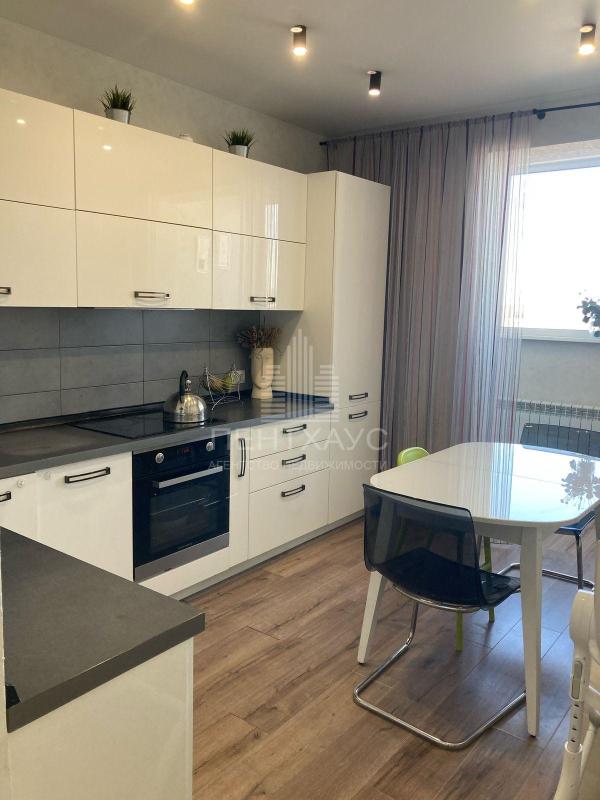2-комн. квартира, 63.8 м², 12/14 этаж