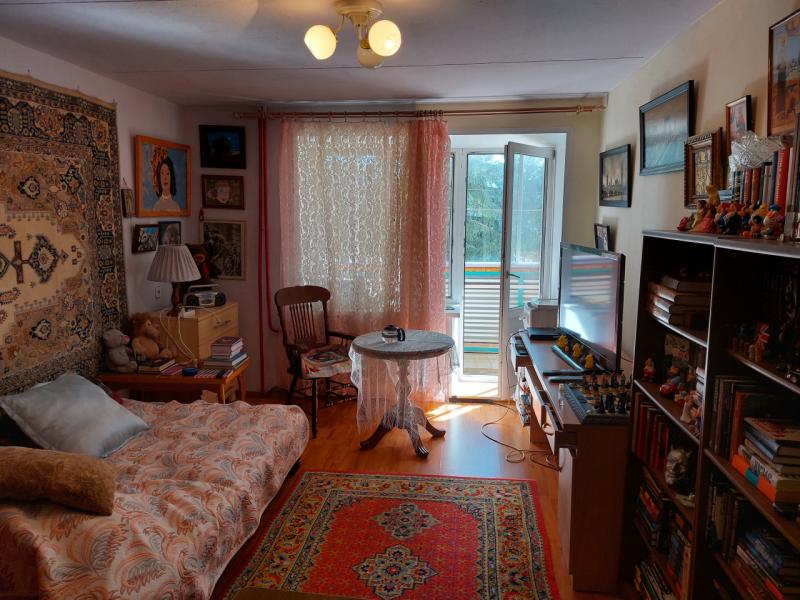 3-комн. квартира, 58 м², 2/5 этаж