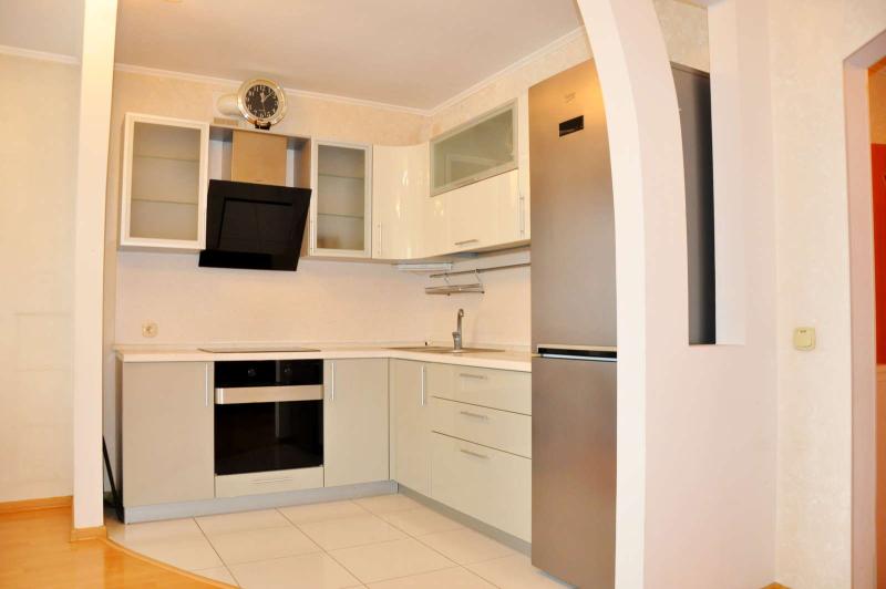 2-комн. квартира, 60.8 м², 4/10 этаж