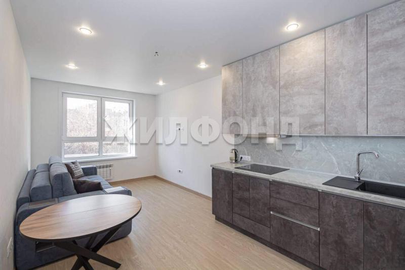 2-комн. квартира, 43 м², 1/10 этаж