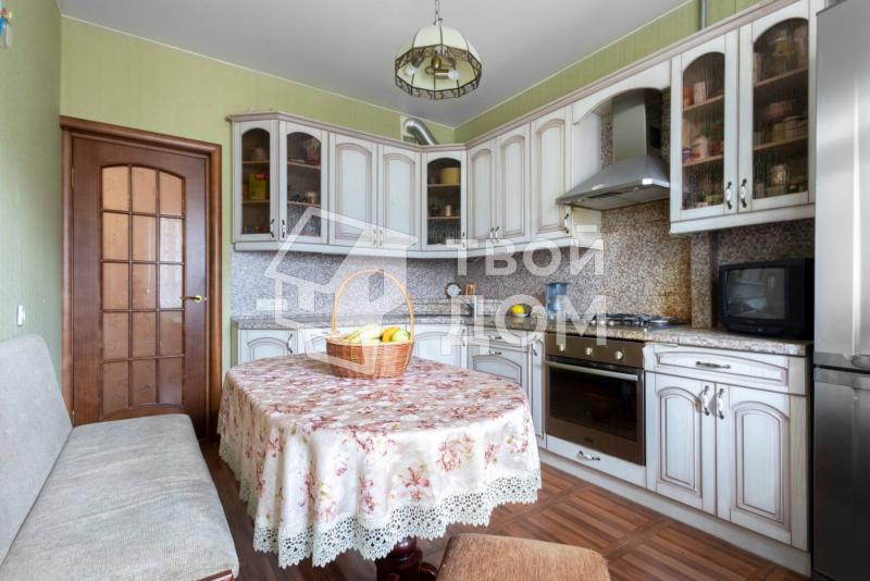 4-комн. квартира, 96 м², 3/6 этаж