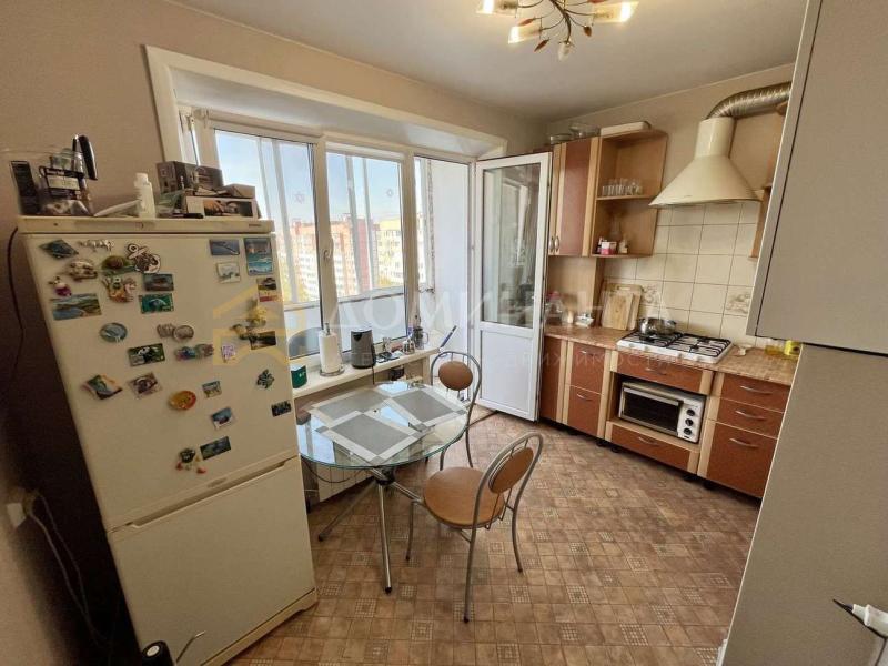 2-комн. квартира, 62 м², 10/10 этаж