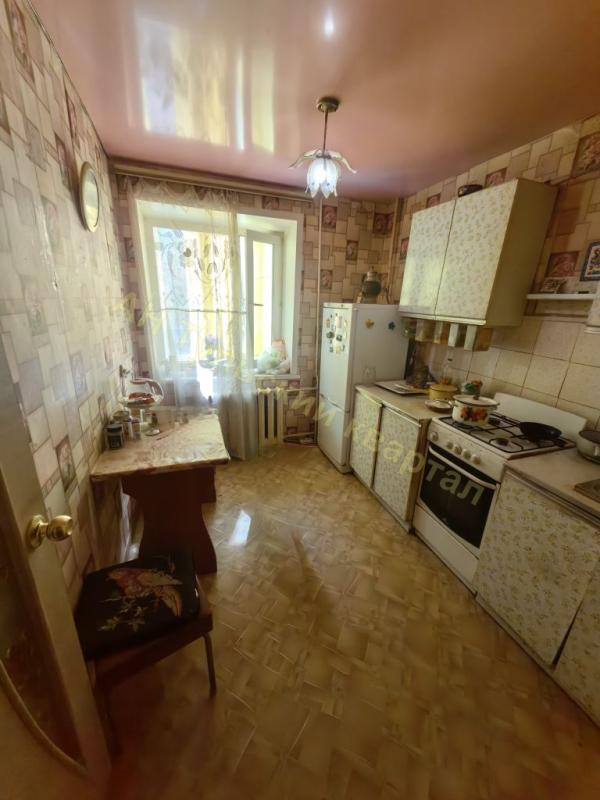2-комн. квартира, 48 м², 1/9 этаж
